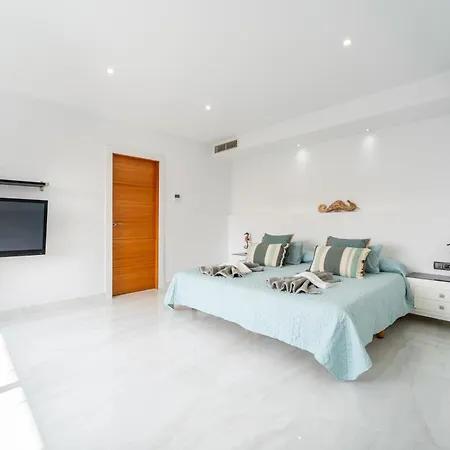 Tranquilium House *
